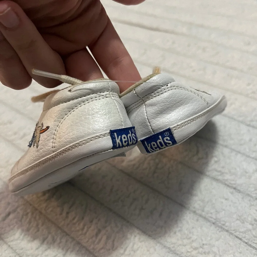 VINTAGE KEDS 21st Century Baby White Stork Embroidered Crib Shoes Size 3 Soft